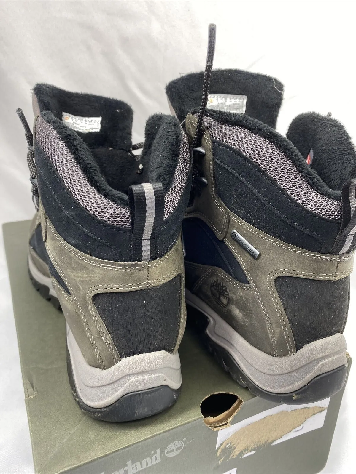 9 WOMEN'S MT. MADDSEN WATERPROOF WINTER HIKING BOOT GREY