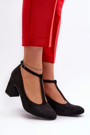 Block heel pumps