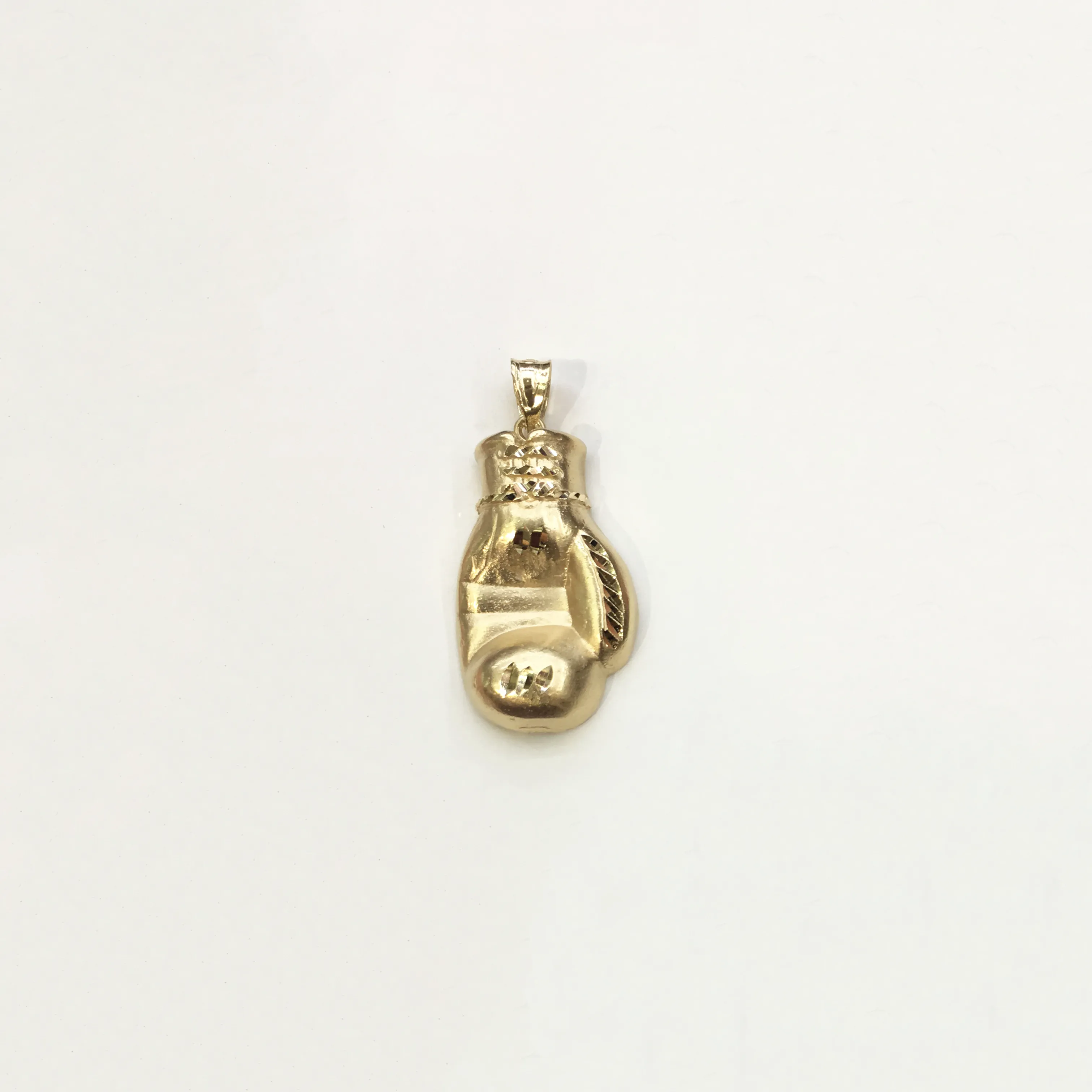 Boxing Glove Diamond Cut Lightweight Pendant (14K)