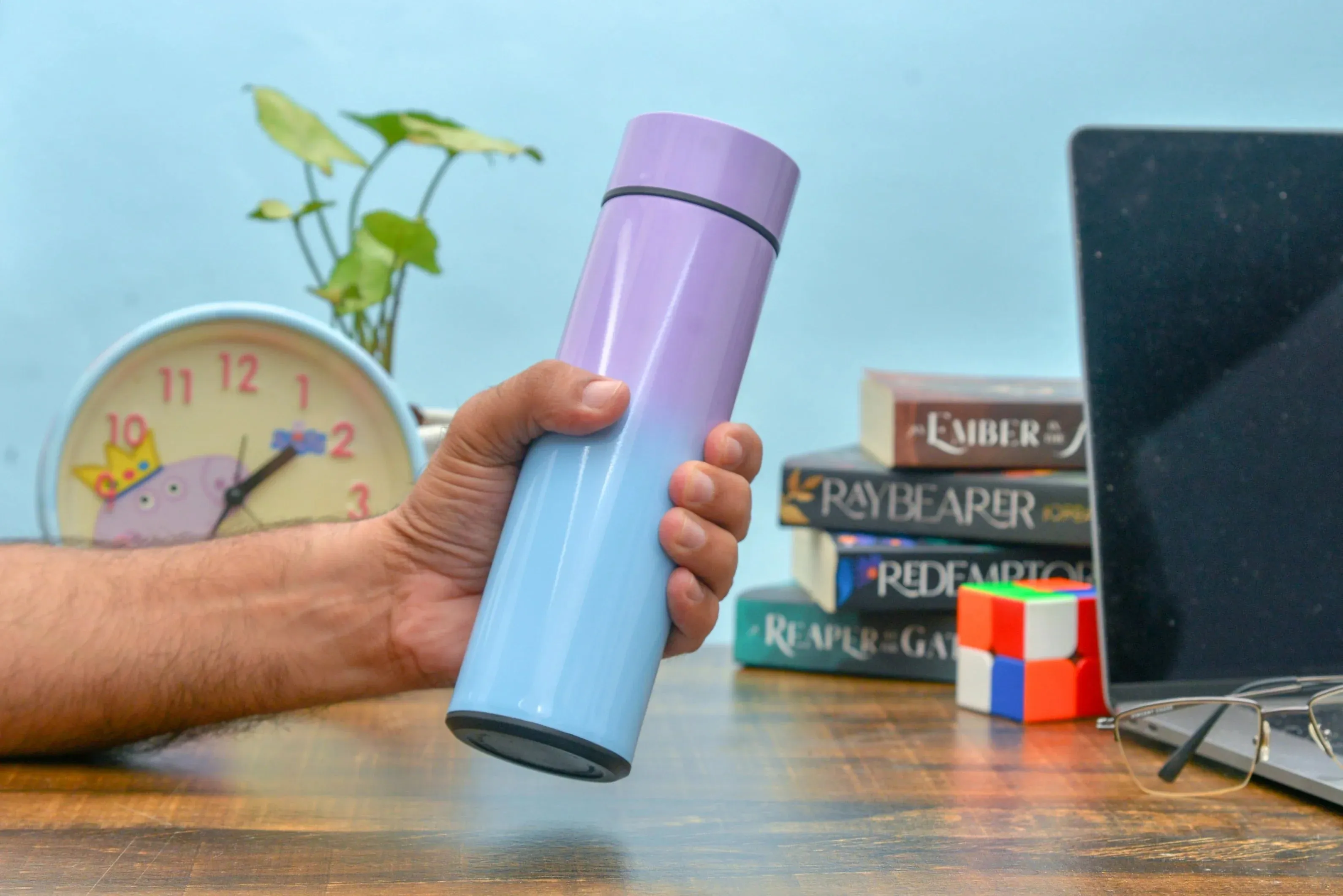 Customized Bottle with Temperature display - Pastel Shade 3