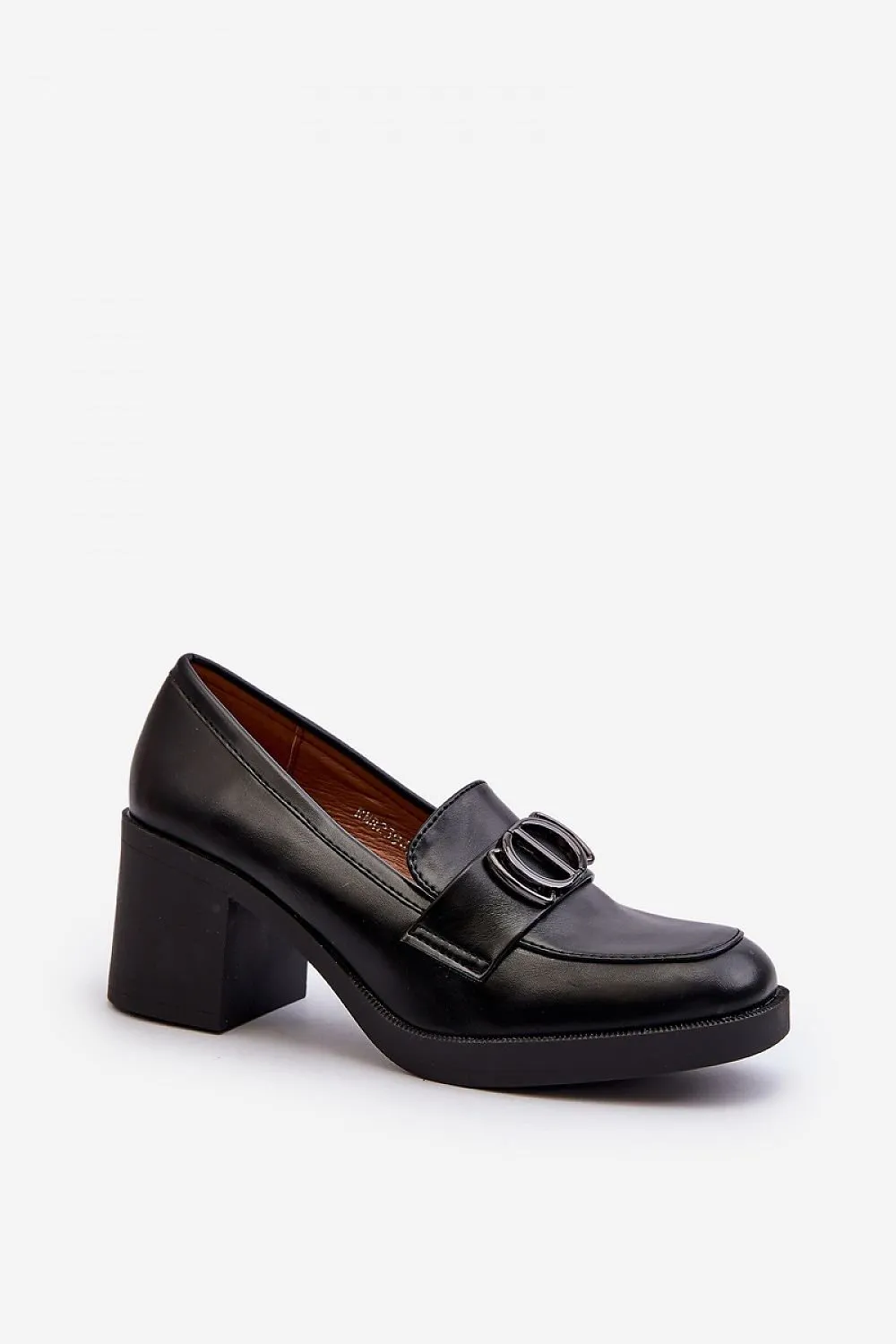 Heeled low shoes