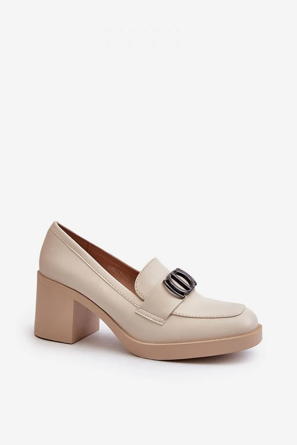Heeled low shoes