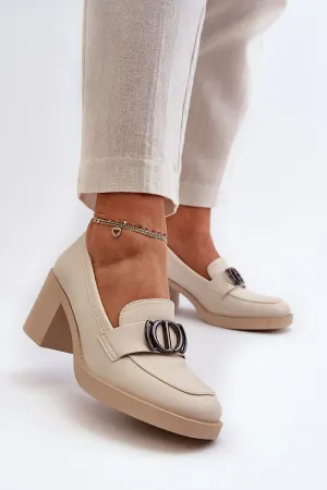Heeled low shoes