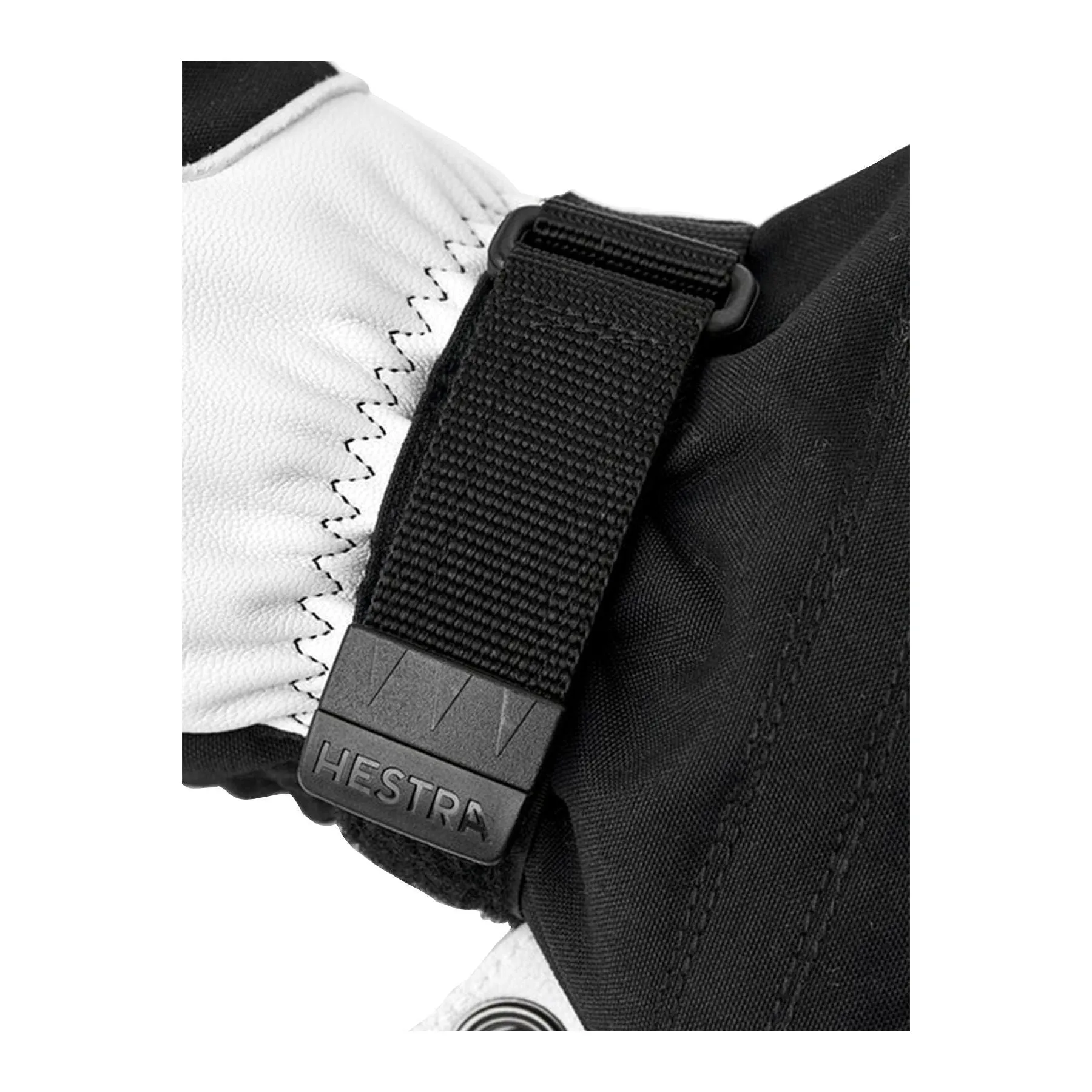 Heli Mitt, Black