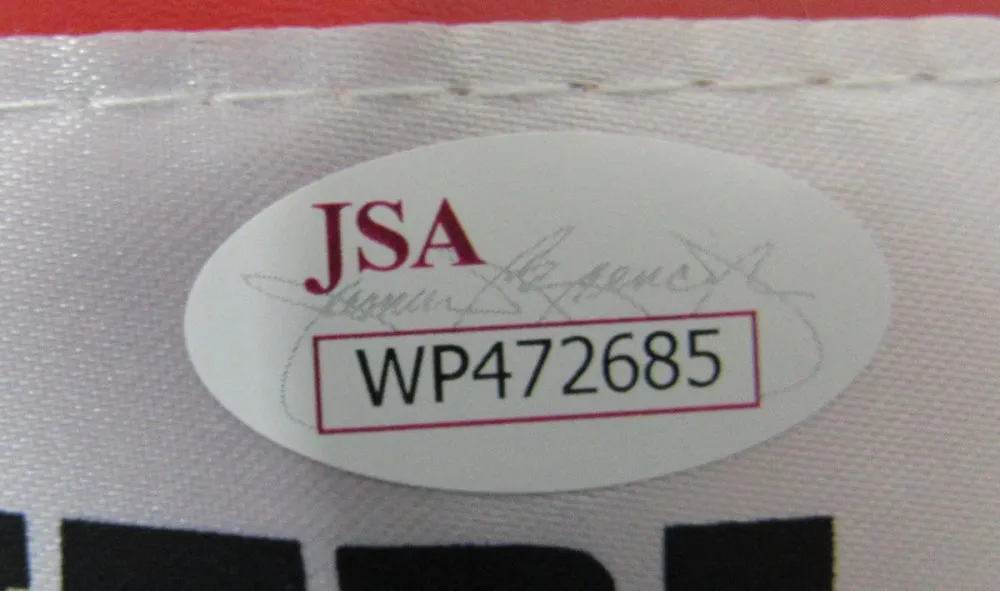 Roberto Duran Signed Everlast Boxing Glove (JSA COA)