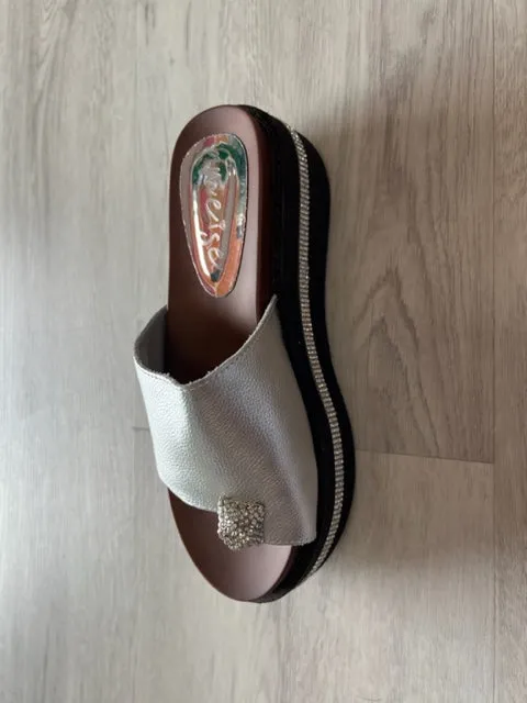 Shine Shoes