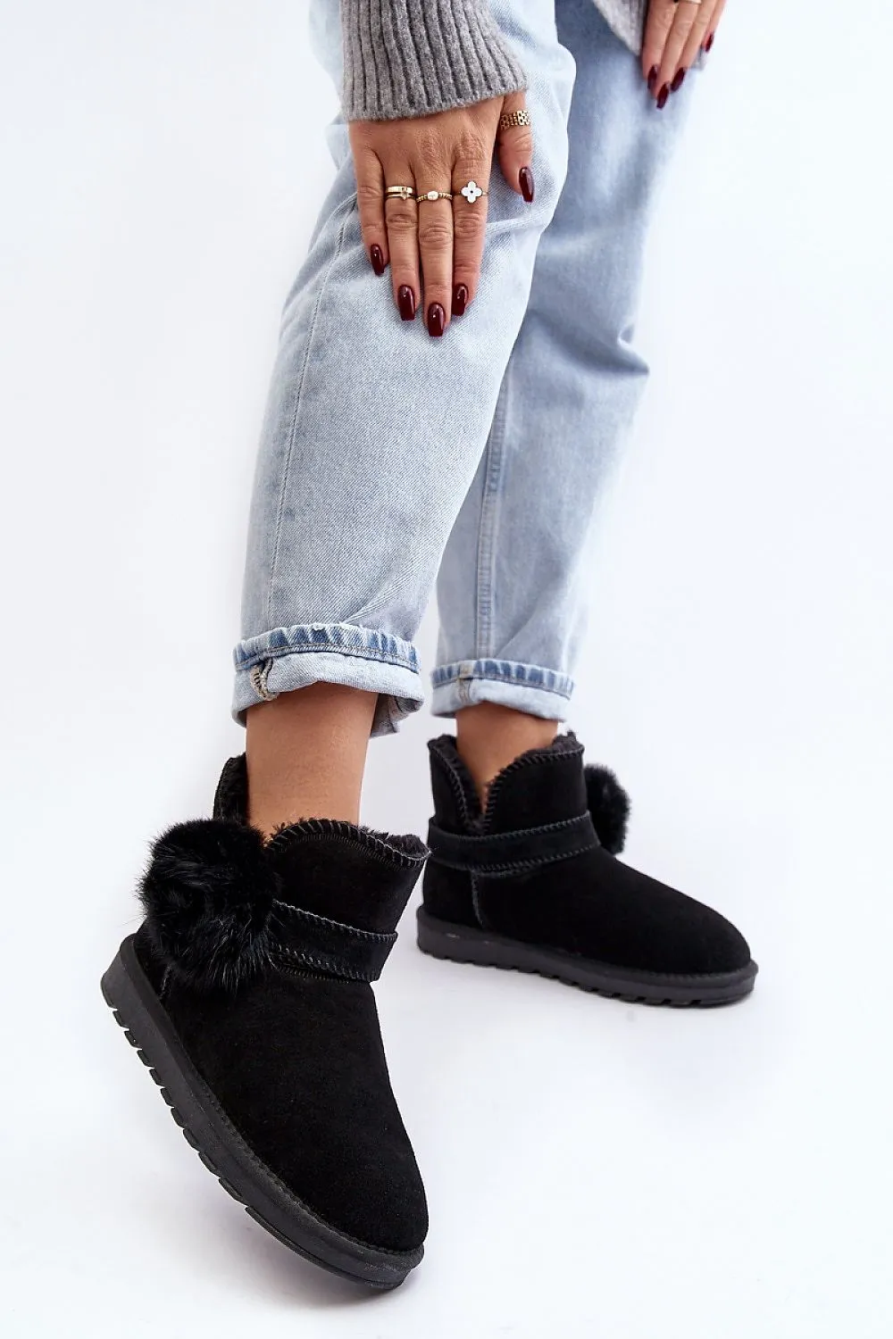 Snow boots