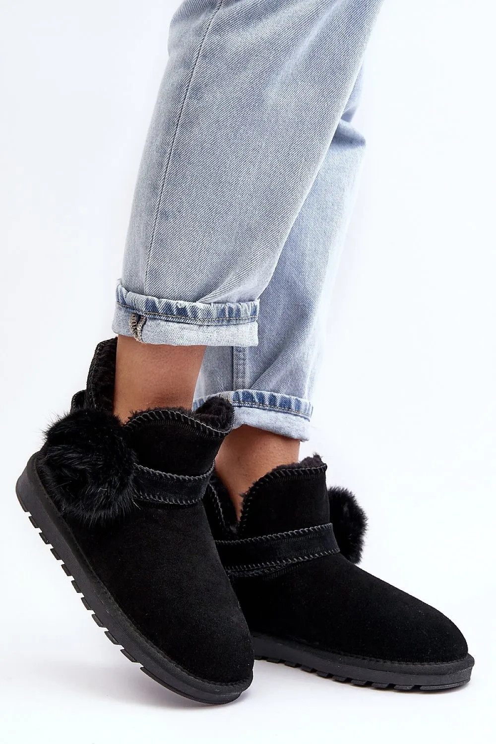 Snow boots