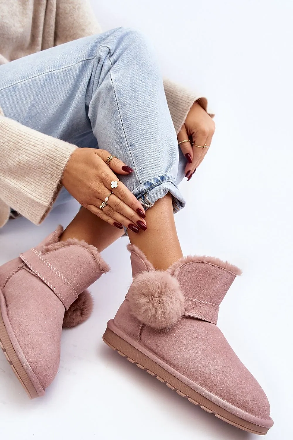 Snow boots