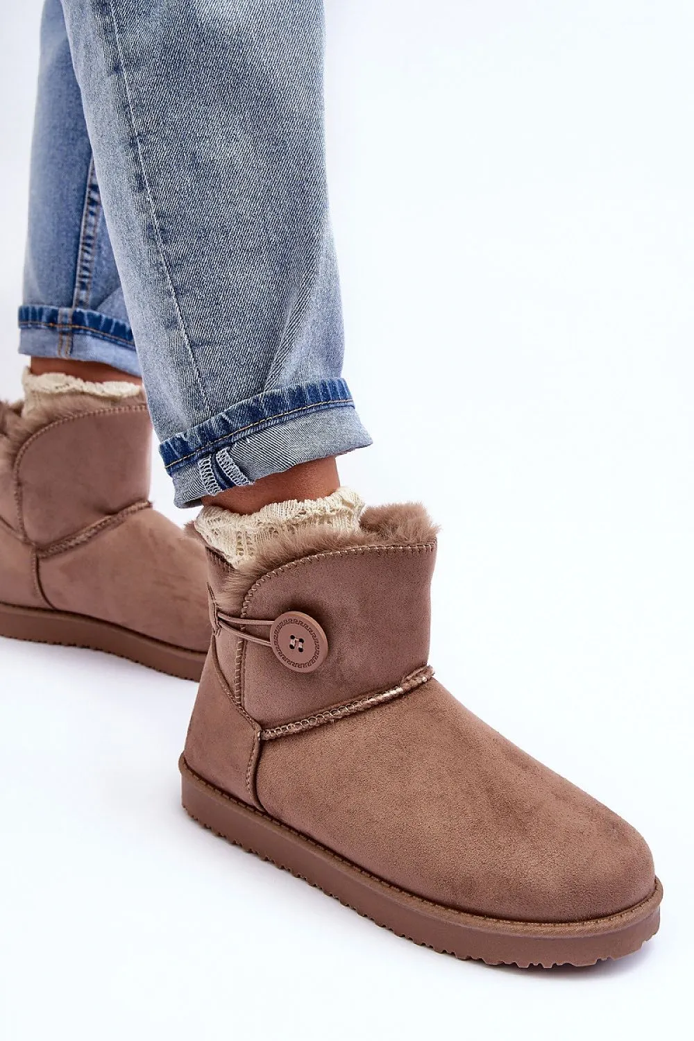 Snow boots
