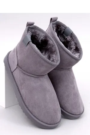 Snow boots