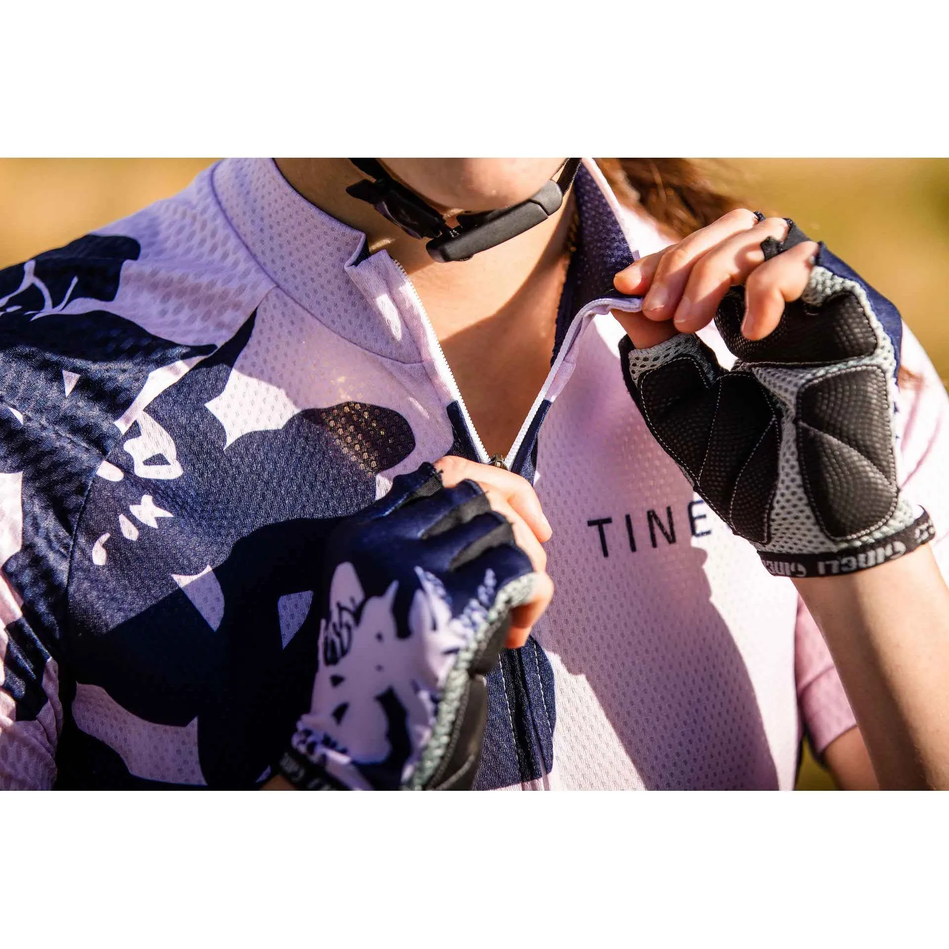 Tineli Manuka Womens Gloves