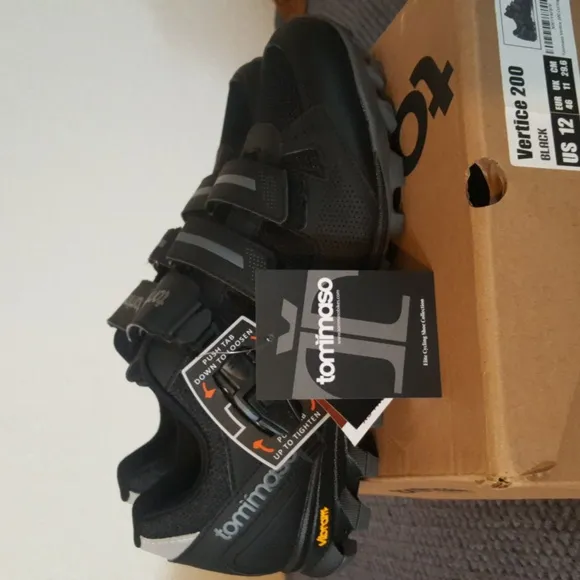 Tommaso Vertice 200 Black Cycling Shoes