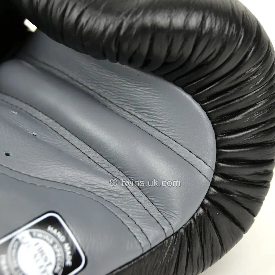 Twins Special Deluxe Sparring Gloves