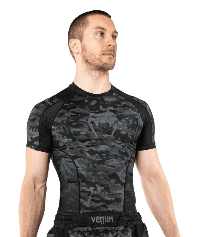 Venum Defender Short Sleeve Rashguard