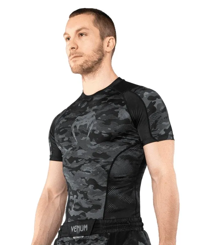 Venum Defender Short Sleeve Rashguard
