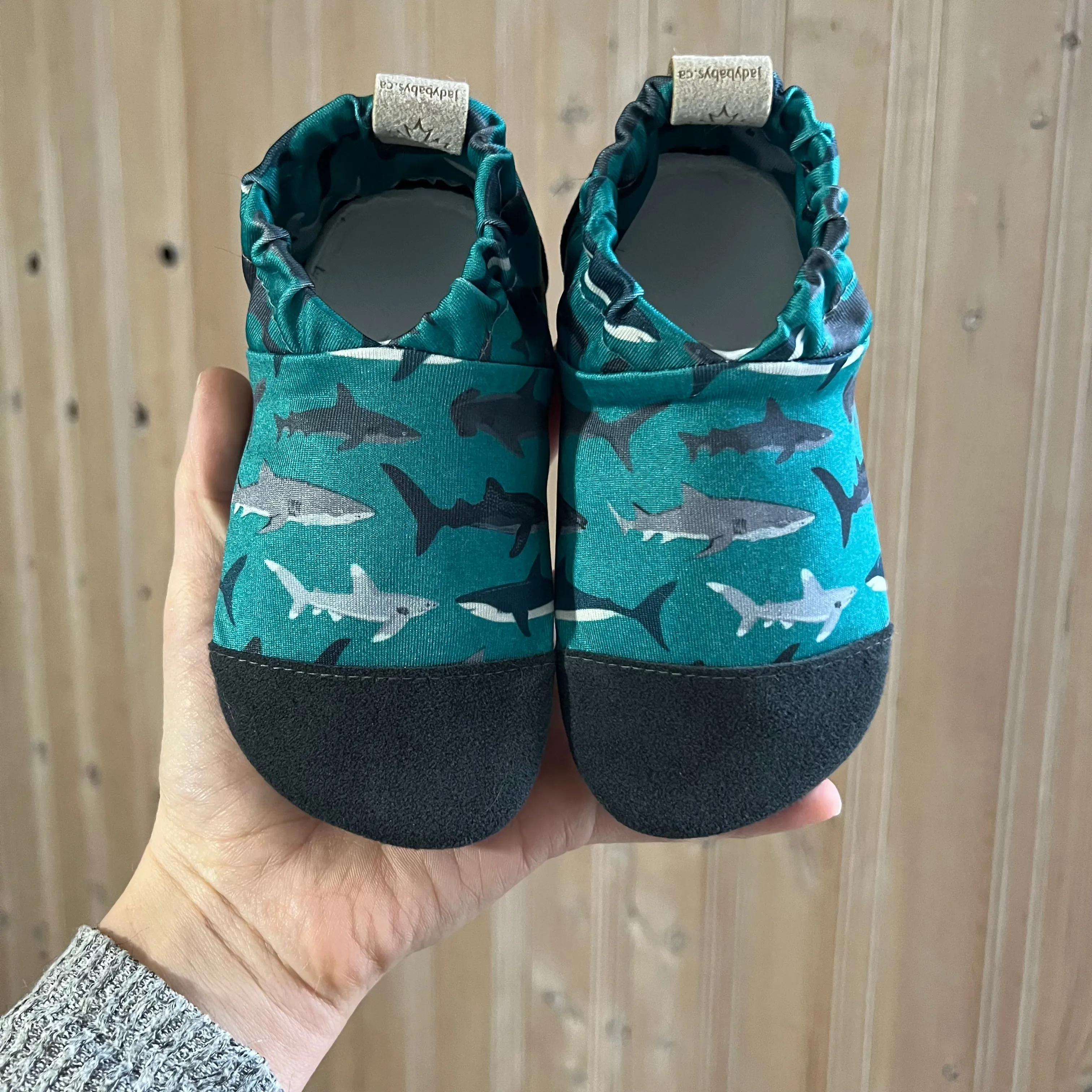 Water shoes - Shark - Ready to ship